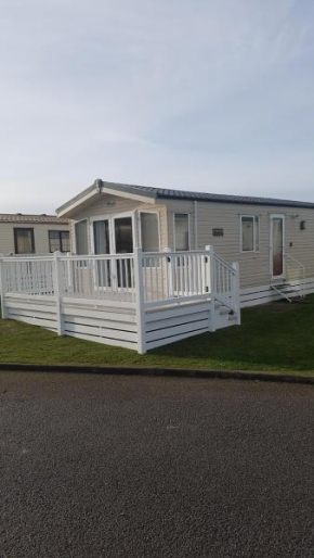 RICK'S RETREAT static caravan near the beach with free wifi